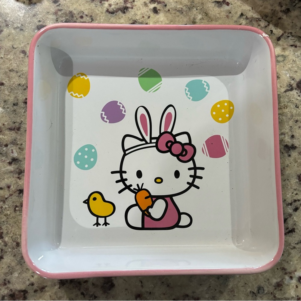 Hello Kitty ceramic baking dish Brand new Easter theme